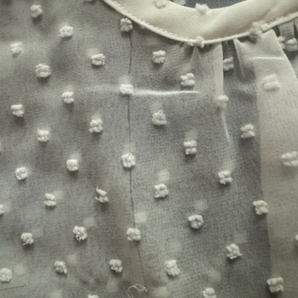 Socialite , white sheer with white dot print, Medium, has run in fabric - Picture 2 of 10